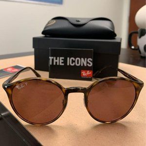 Ray-Ban Round Tortoise Shell Sunnies